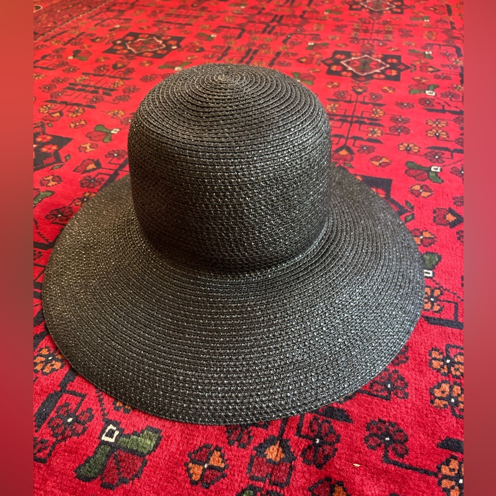 Eric Javits Hampton Hat, Black. Worn twice.